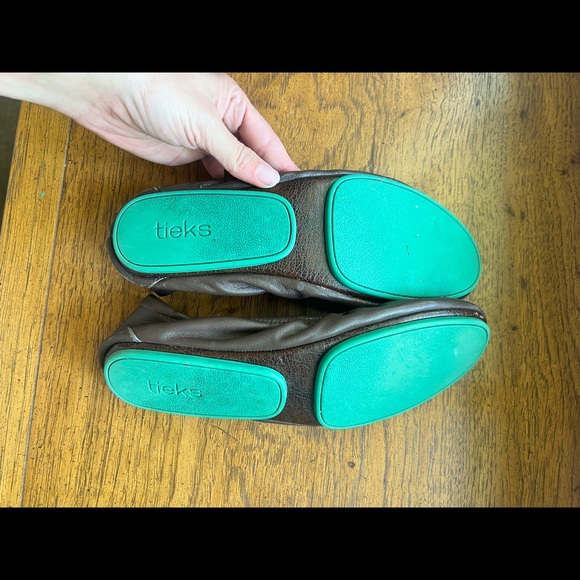 Tieks chocolate Brown - Picture 5 of 5